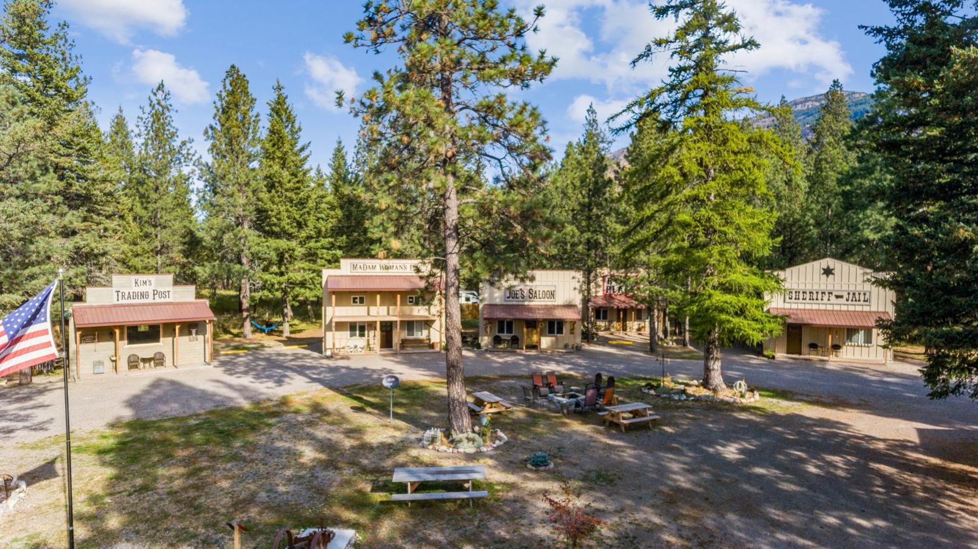 Fort Williamson Glacier Vacation Rentals Кълъмбия Фолс Екстериор снимка
