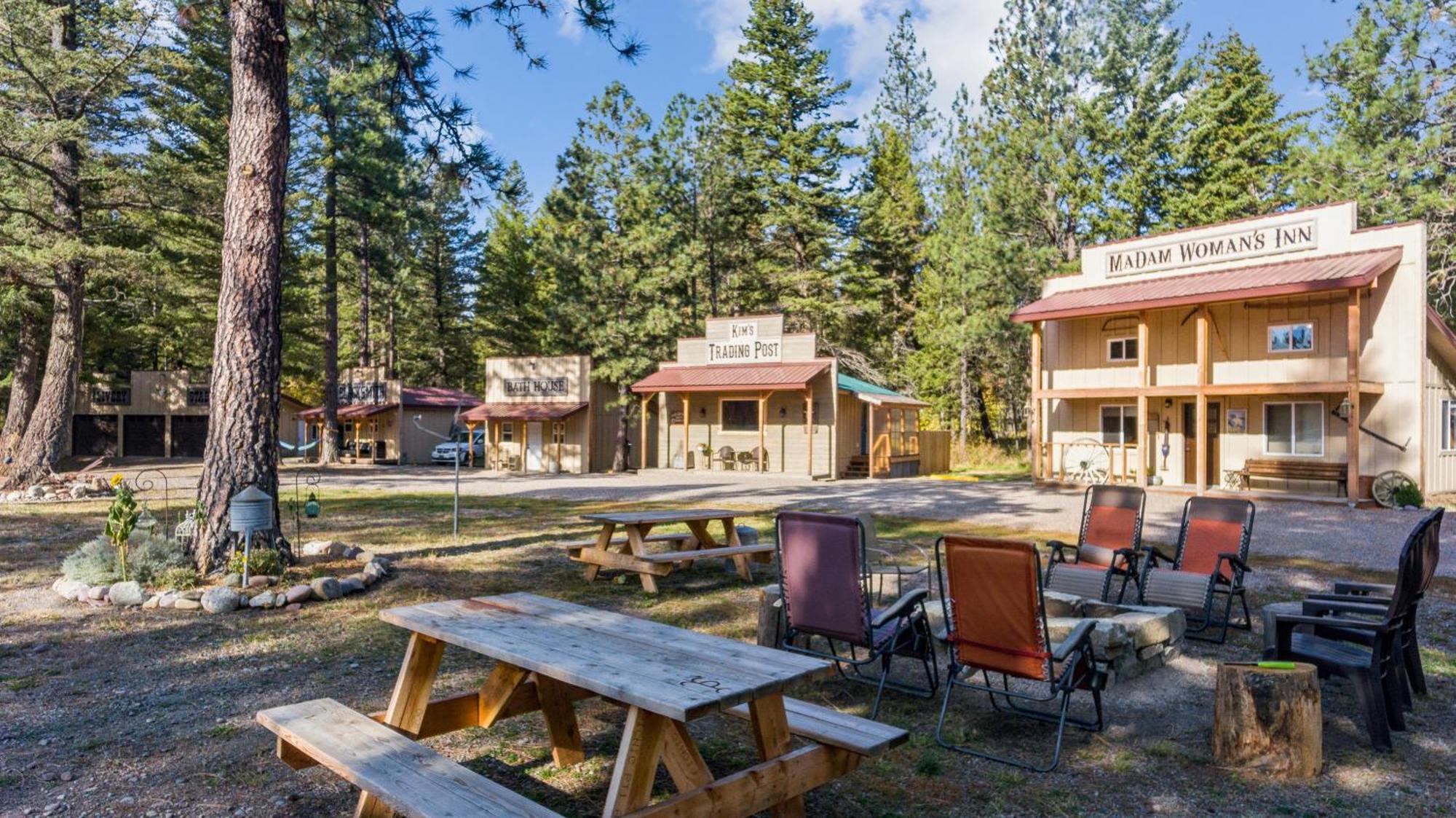Fort Williamson Glacier Vacation Rentals Кълъмбия Фолс Екстериор снимка